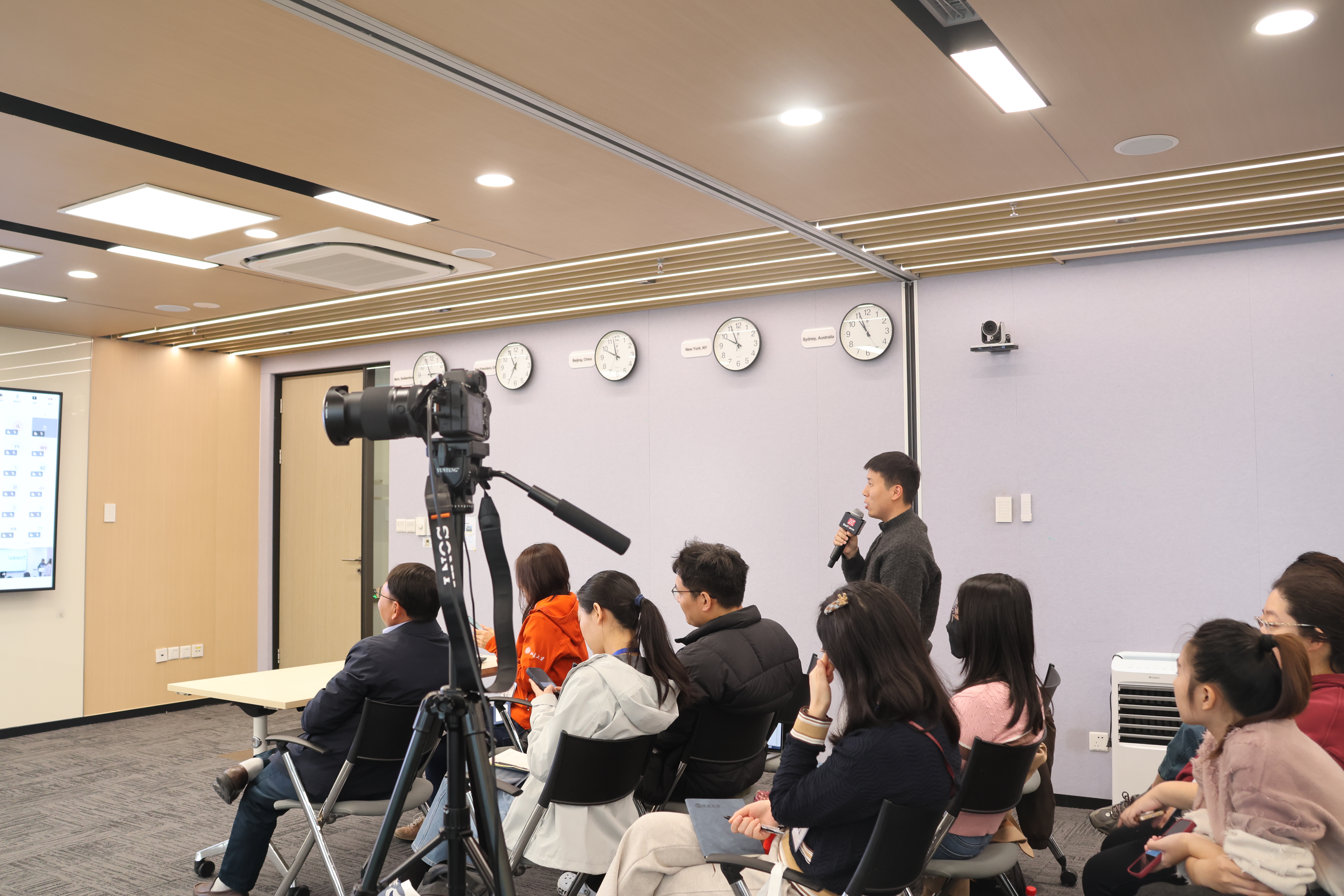 Attendees seated during a technical talk at China PharmaRUG 2026